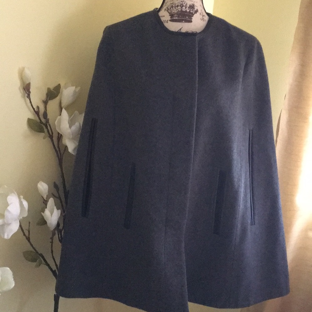 Capes grey